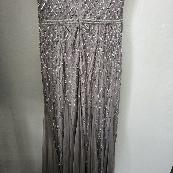 Adrianna Papell 6 Elegant beaded lead Gray Evening Gown - Picture 4 of 13